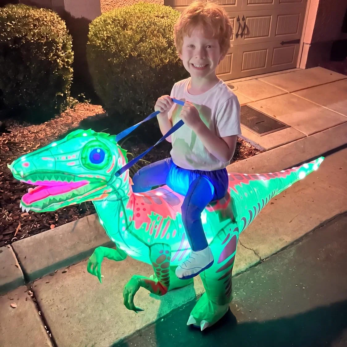 Minetom Halloween Light-Up Inflatable Dinosaur Costume For Kids, photo 2